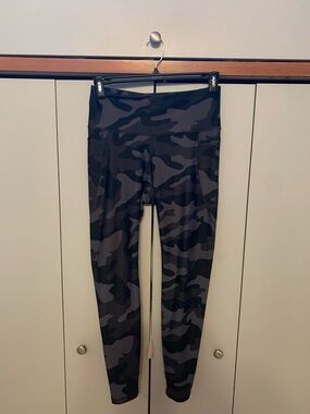 Old Navy Powersoft Leggings | Extra High-Waisted | Size L